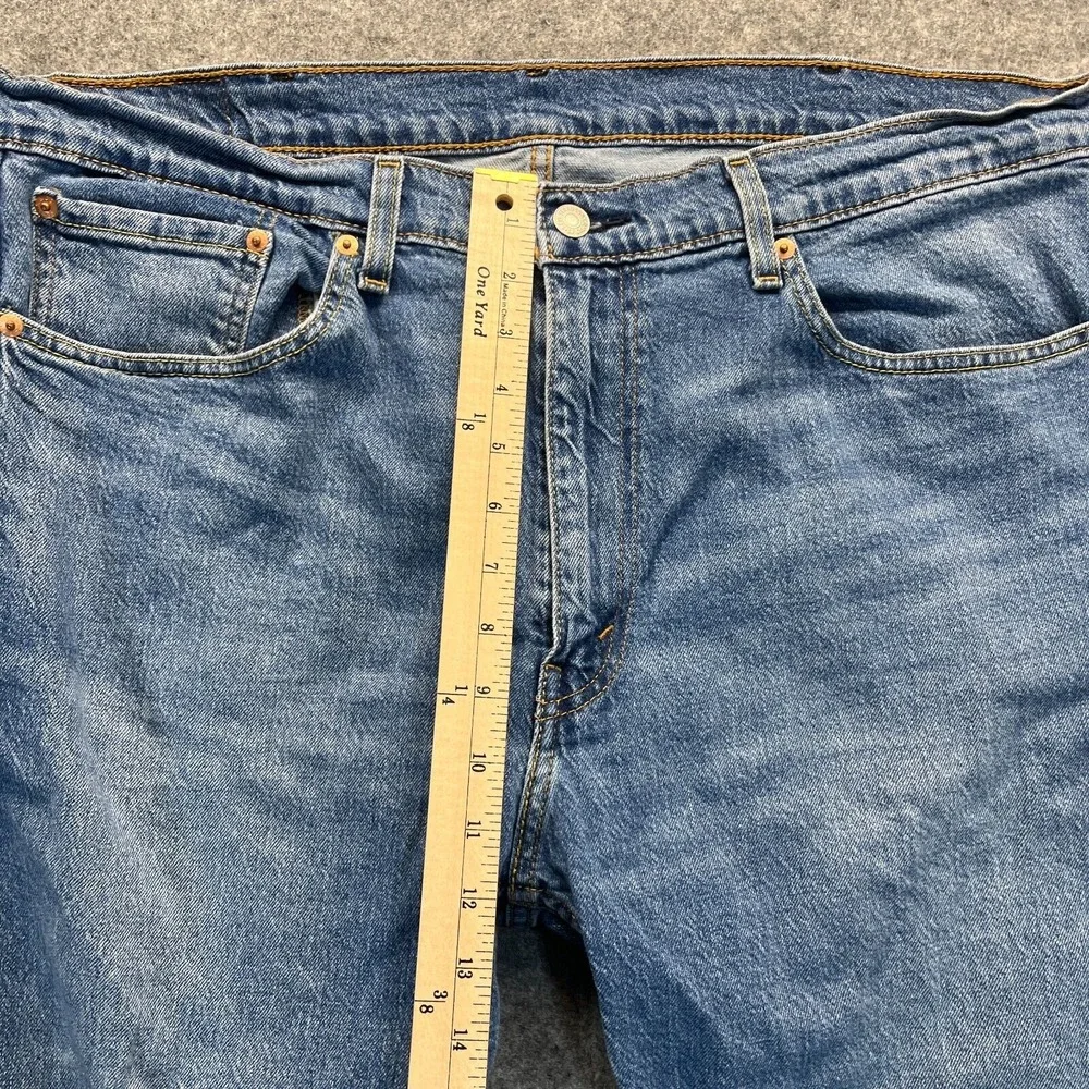 Levis Jeans Men's‎ 38x30 505 Regular Fit Straight Leg Light Wash Denim Pants